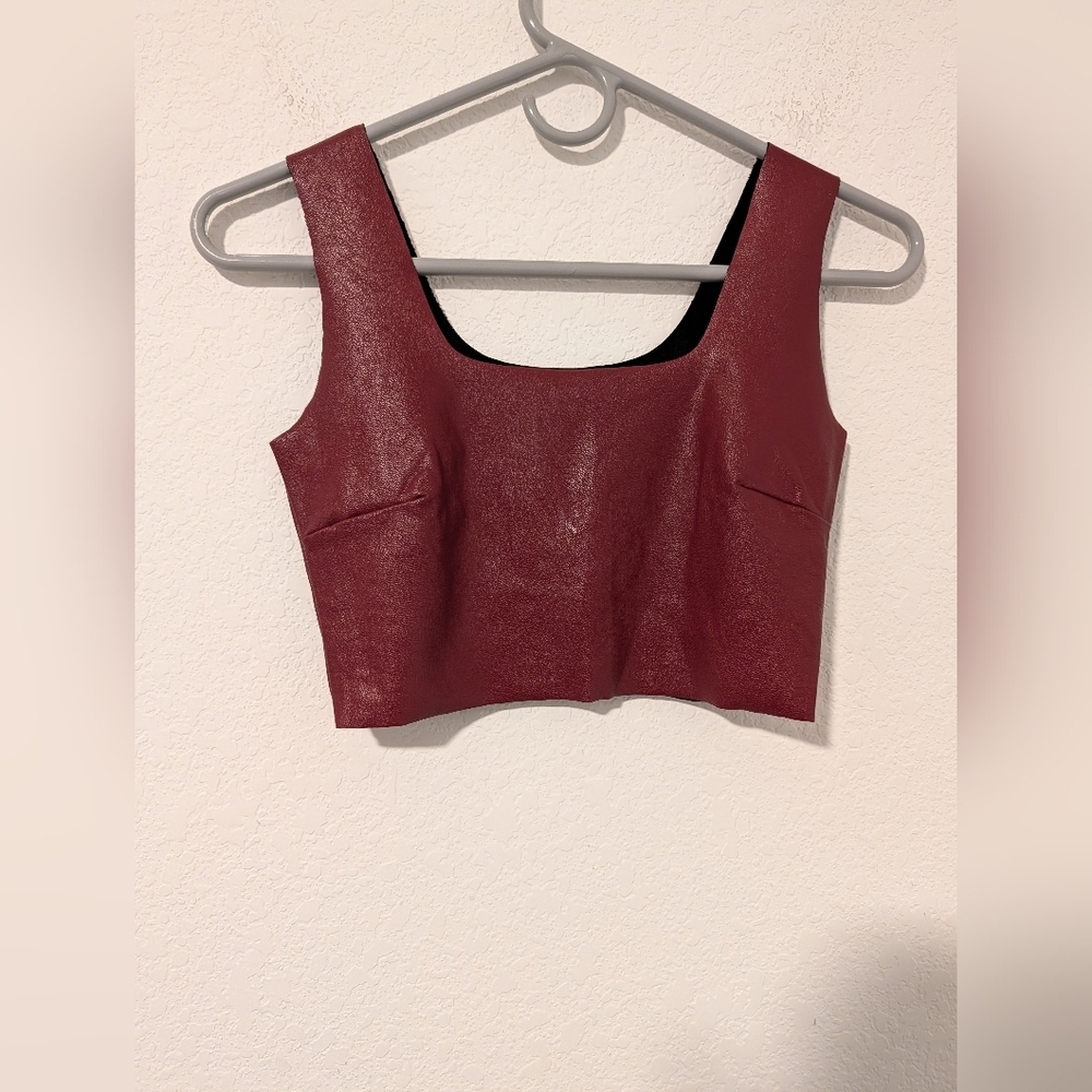 Commando Garnet Wine Red Faux Leather Square Neck Tank Crop Top XS Shapewear - Picture 6 of 8